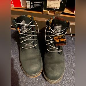 Black camo linen timberlands boots